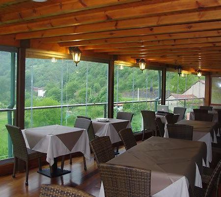 Hostal Monte Rio Hotel Trescares Exterior photo