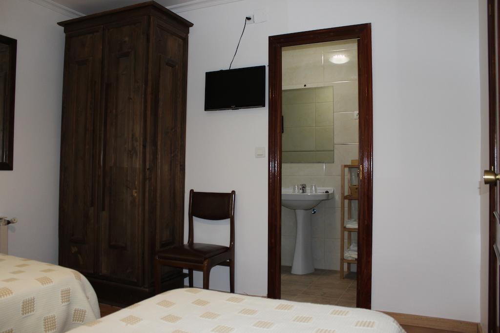 Hostal Monte Rio Hotel Trescares Room photo