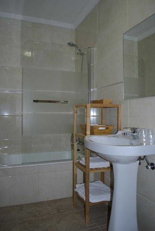 Hostal Monte Rio Hotel Trescares Room photo